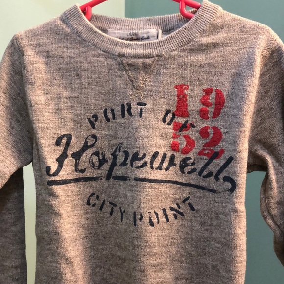 Boys Sweater size 4-6 - Picture 1 of 3